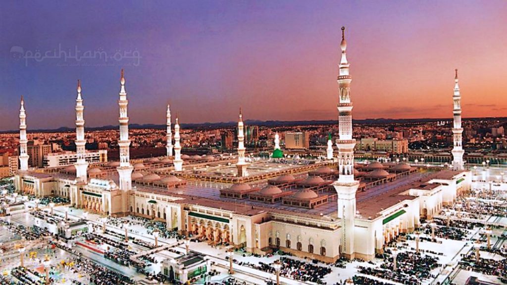 Ibadah di Masjid Nabawi Selama Malam Lailatul Qadr, Meraih Keberkahan dan Hikmah yang Mendalam